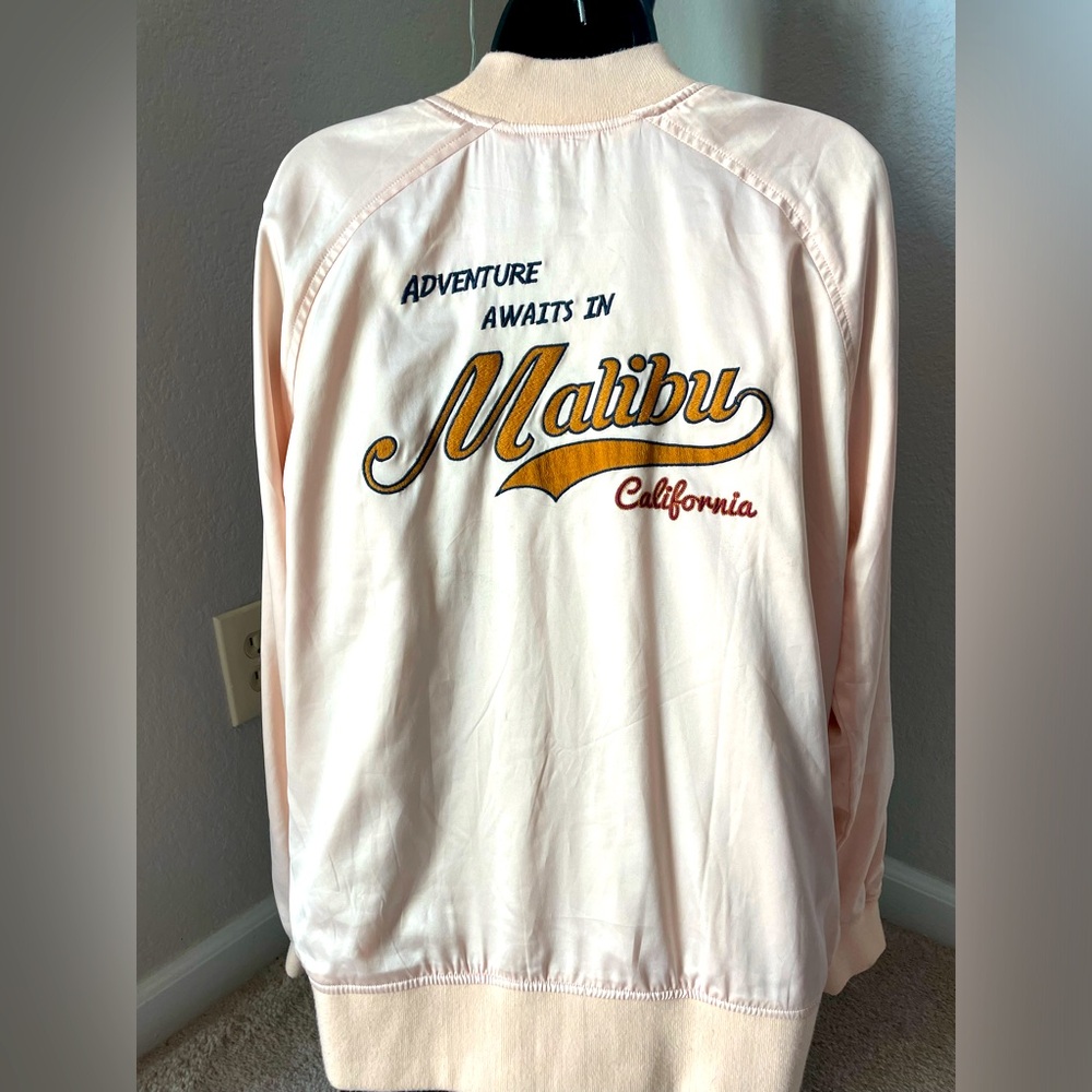 Kendall & Kylie “Adventure Awaits in Malibu” Satin Bomber Jacket Medium